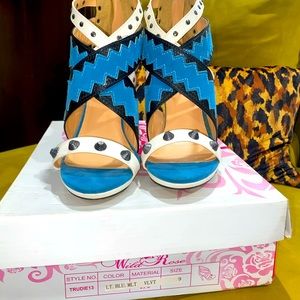 Blue Velvet tribal pumps